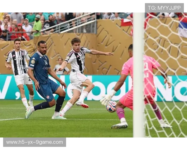 尤文锋线组合：球队演练高位压迫与反抢即射体系